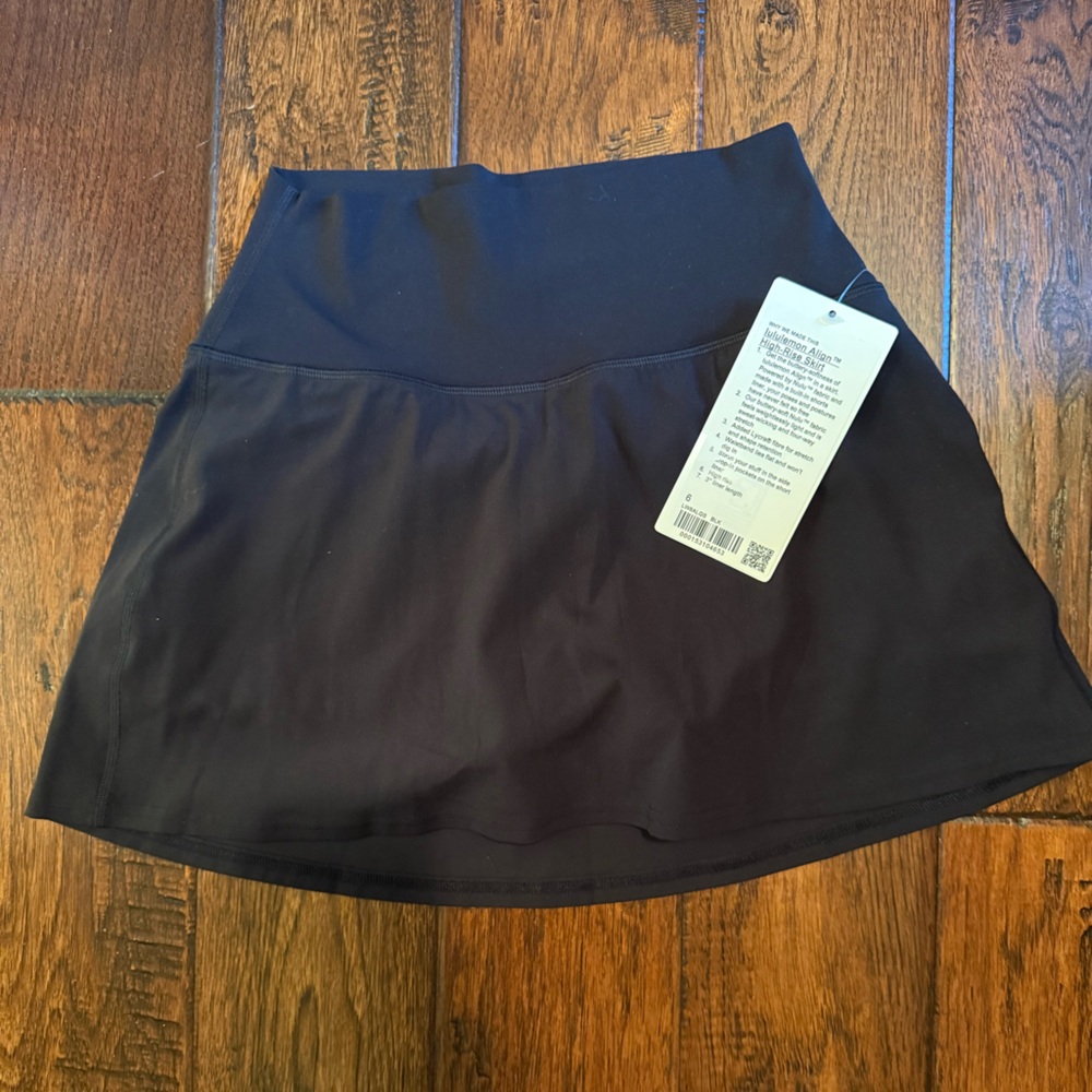NWT Lululemon Athletica Align Skirt in Black